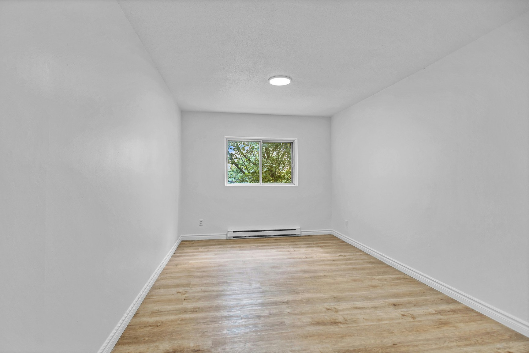 14-7085 Viau Boulevard, Montréal, QC, H1S 2N8 - 6