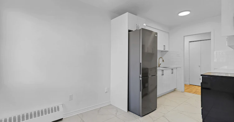 7085 Viau Boulevard, Montréal, QC, H1S 2N8