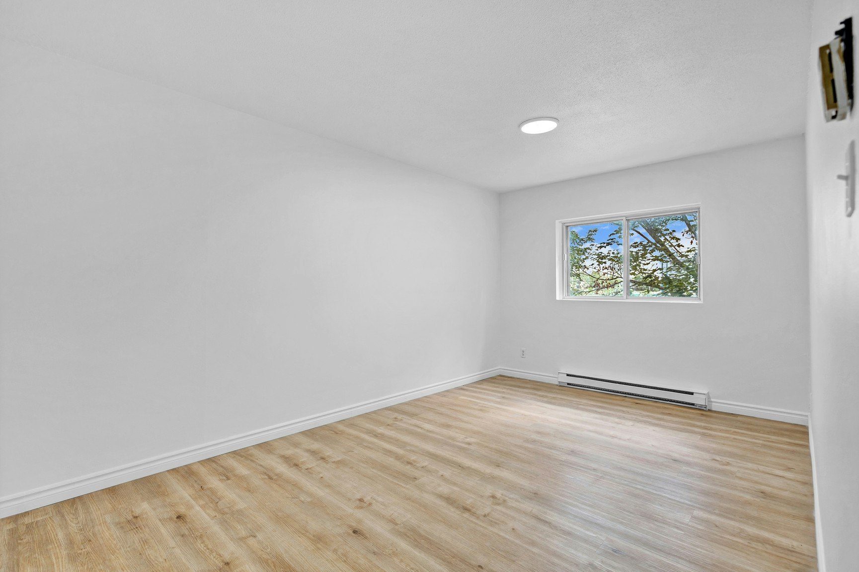 14-7085 Viau Boulevard, Montréal, QC, H1S 2N8 - 5