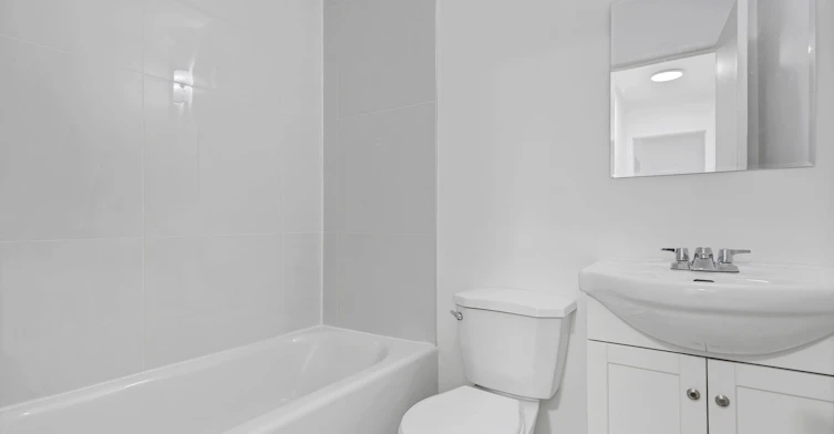7085 Viau Boulevard, Montréal, QC, H1S 2N8 - 8