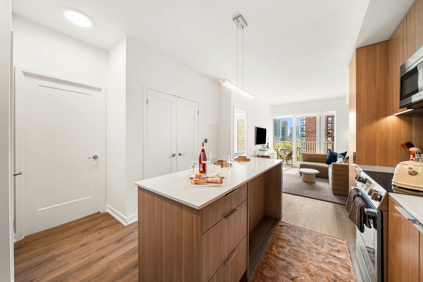 1117-88 Bathurst Street, Toronto, ON, M5V 0W8 - 32