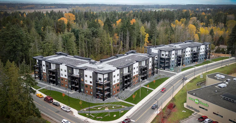 411 Wembley Road, French Creek, BC, V9P 2T8 - 2