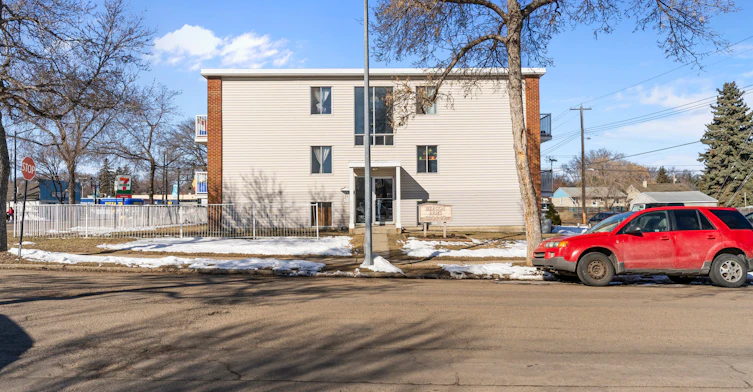 108-11804 49 Street Northwest, Edmonton, AB, T5W 2Z8 - 3