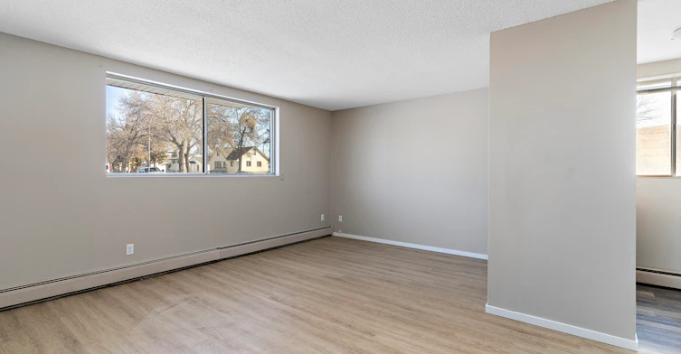 108-11804 49 Street Northwest, Edmonton, AB, T5W 2Z8 - 49