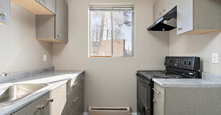 108-11804 49 Street Northwest, Edmonton, AB, T5W 2Z8 - 48