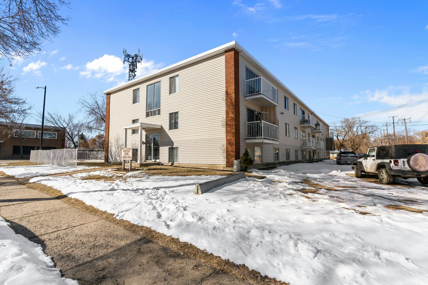 206-11804 49 Street Northwest, Edmonton, AB, T5W 2Z8 - 4