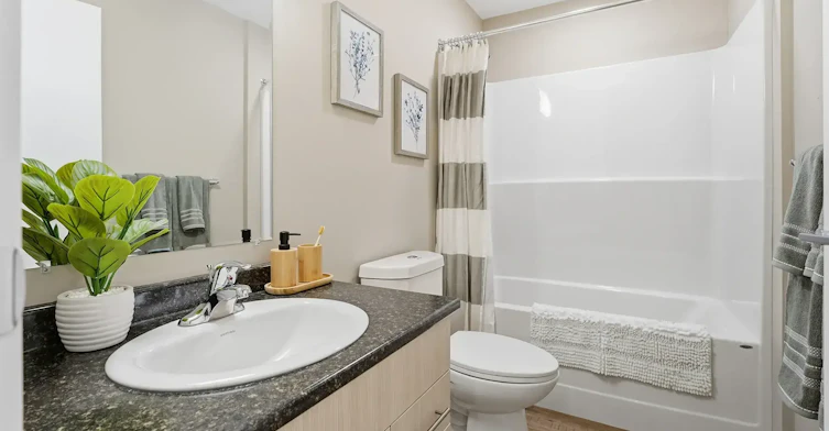 2651 Fairway Road S, Lethbridge, AB, T1K 8L8 - 8