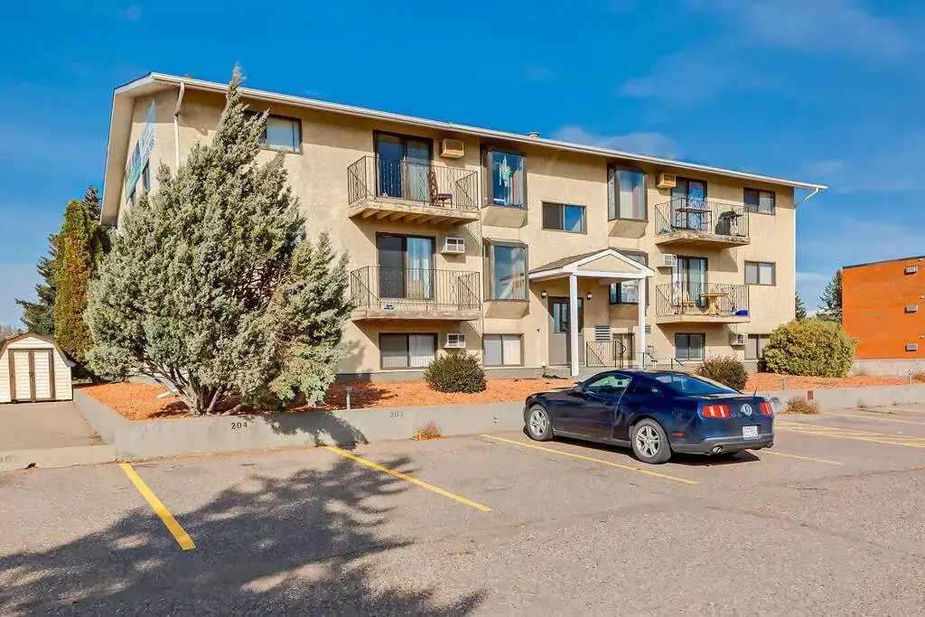 104-777 12 Street NW, Medicine Hat, AB, T1A 7M1 - 10