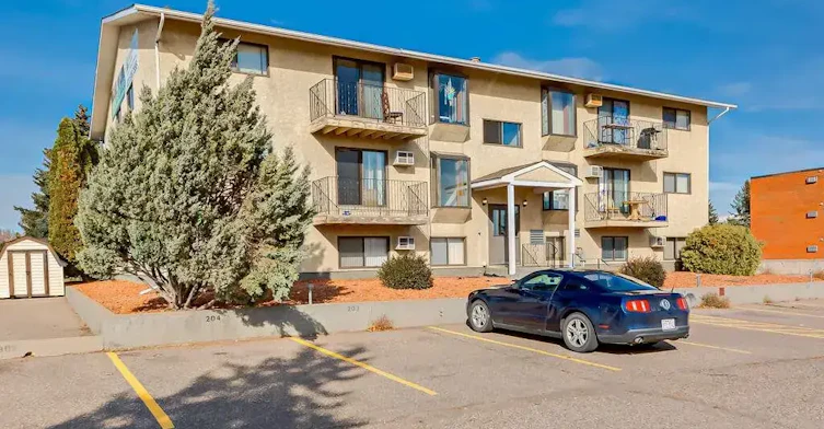 104-777 12 Street NW, Medicine Hat, AB, T1A 7M1 - 10