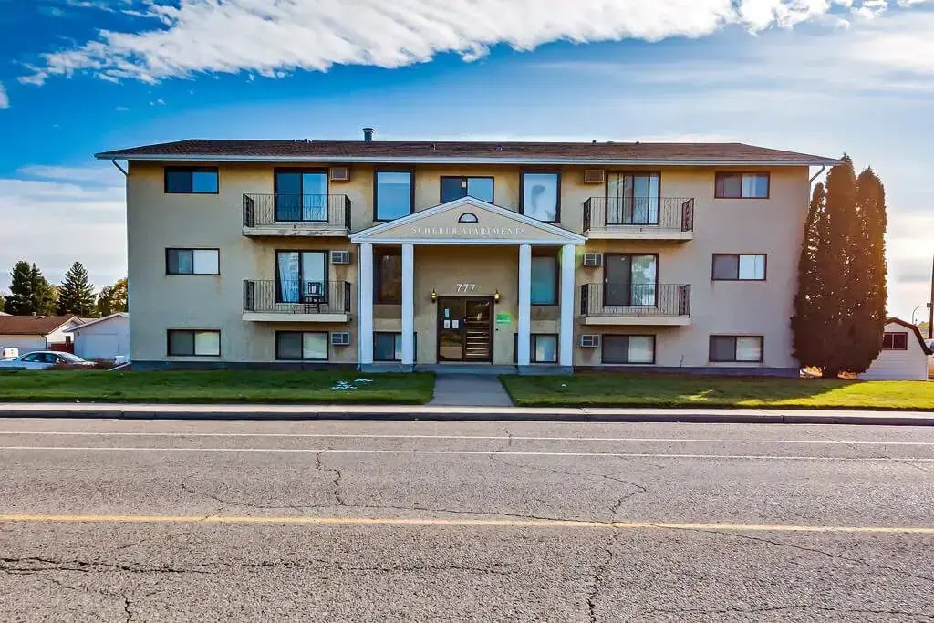 104-777 12 Street NW, Medicine Hat, AB, T1A 7M1 - 8