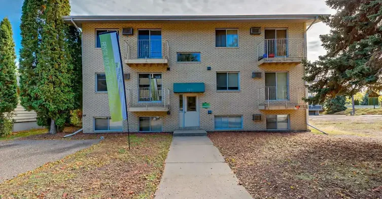 102-229 2 Street NE, Medicine Hat, AB, T1A 5L5 - 17