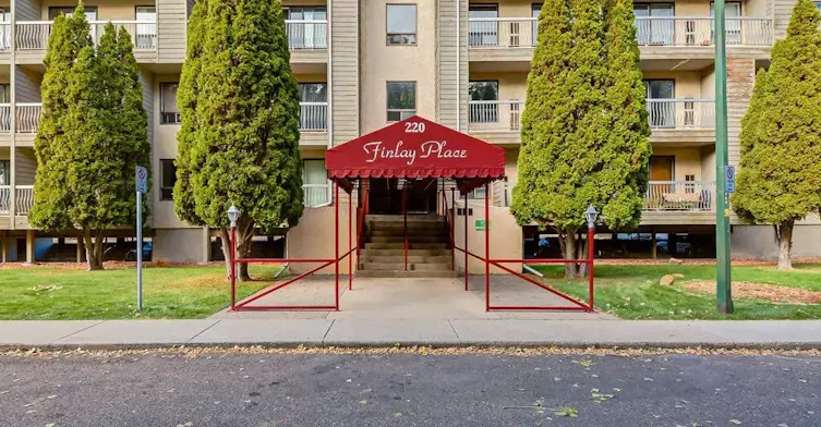 214-220 1 Street NE, Medicine Hat, AB, T1A 5K5 - 9