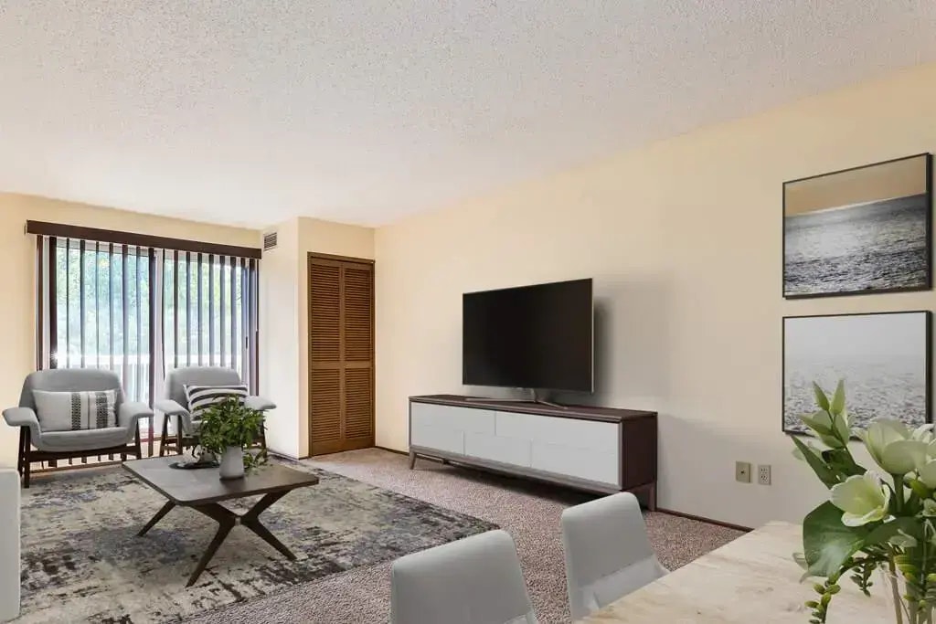 214-220 1 Street NE, Medicine Hat, AB, T1A 5K5 - 5