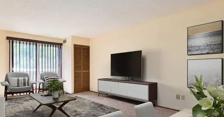214-220 1 Street NE, Medicine Hat, AB, T1A 5K5 - 5