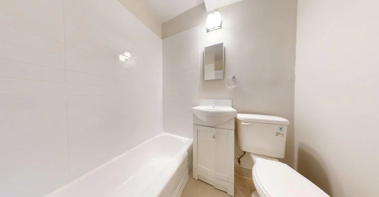 390 Irwin Miller, Ottawa, ON, K1L 6V8 - 5