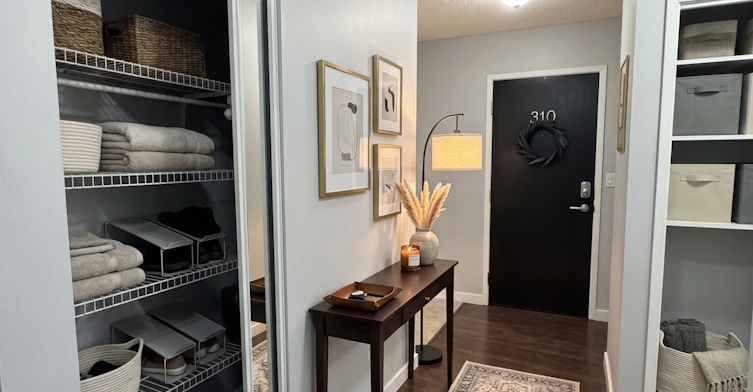 308-10555 93 Street Northwest, Edmonton, AB, T5H 4C1 - 6