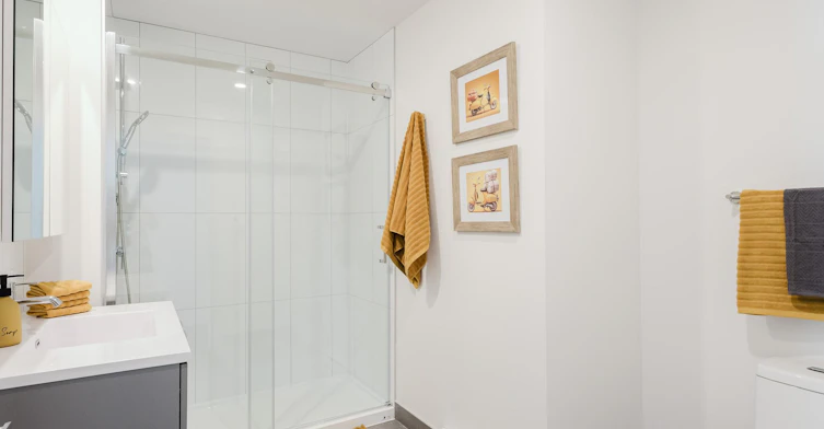 5200 De La Savane Rue, Montréal, QC, H4P 1V4 - 11