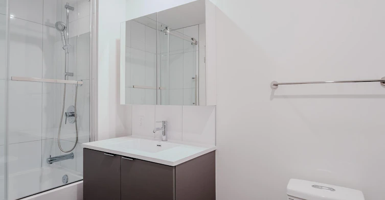 5200 De La Savane Rue, Montréal, QC, H4P 1V4 - 10