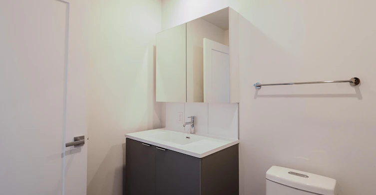 5200 De La Savane Rue, Montréal, QC, H4P 1V4 - 7