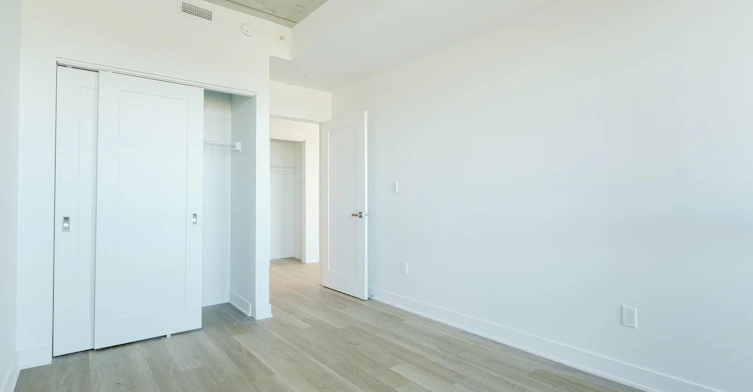 5200 De La Savane Rue, Montréal, QC, H4P 1V4 - 11