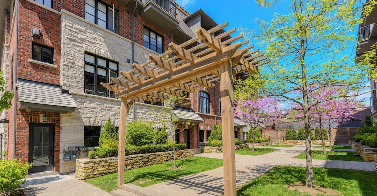 D38-1145 Ossington Avenue, Toronto, ON, M6G 0A3 - 4