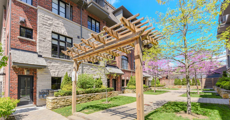 D45-1145 Ossington Avenue, Toronto, ON, M6G 0A3 - 4