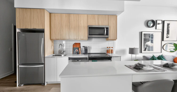 610 Martin Grove Rd, Toronto, ON, M9R 0A4 - 9