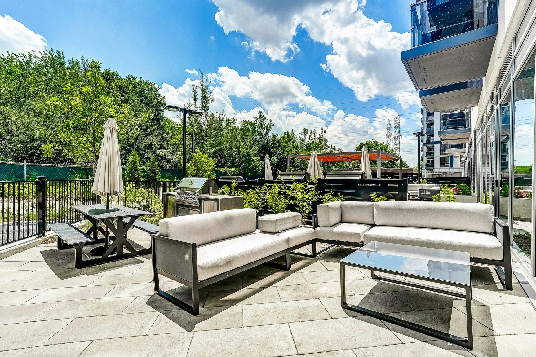 610 Martin Grove Rd, Toronto, ON, M9R 0A4 - 28