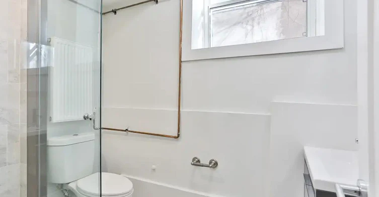 0016-915 St Clair Avenue West, Toronto, ON, M6C 1C7 - 8