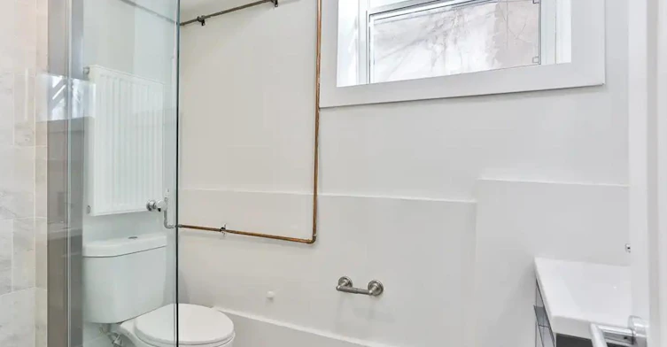 915 St Clair Avenue West, Toronto, ON, M6C 1C7 - 8