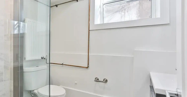 915 St Clair Avenue West, Toronto, ON, M6C 1C7 - 8