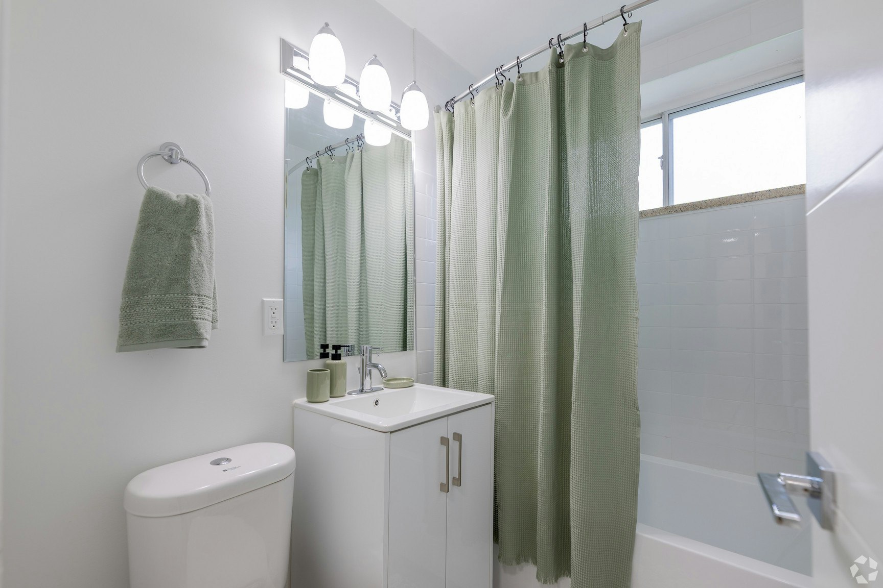 109-1170 Fennell Avenue East, Hamilton, ON, L8T 1S7 - 9