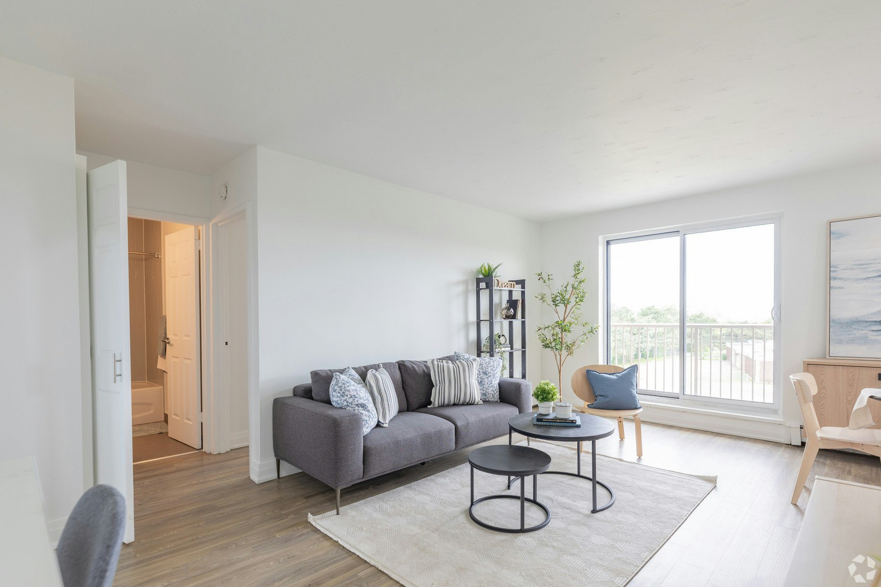 102-718 Lawrence Road, Hamilton, ON, L8K 1Z6 - 3