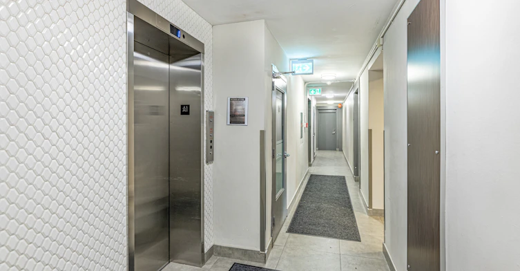 102-718 Lawrence Road, Hamilton, ON, L8K 1Z6 - 9