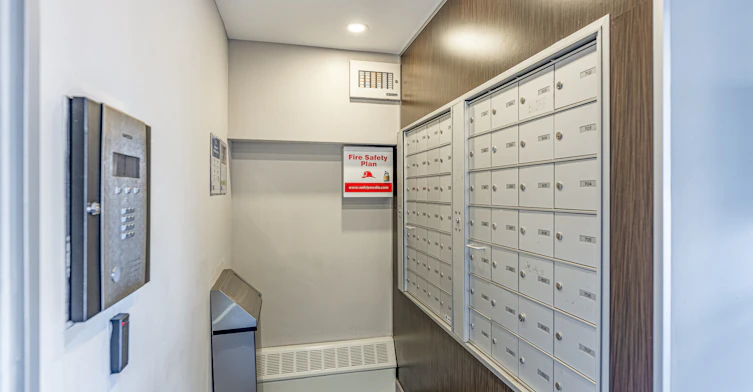 102-718 Lawrence Road, Hamilton, ON, L8K 1Z6 - 10