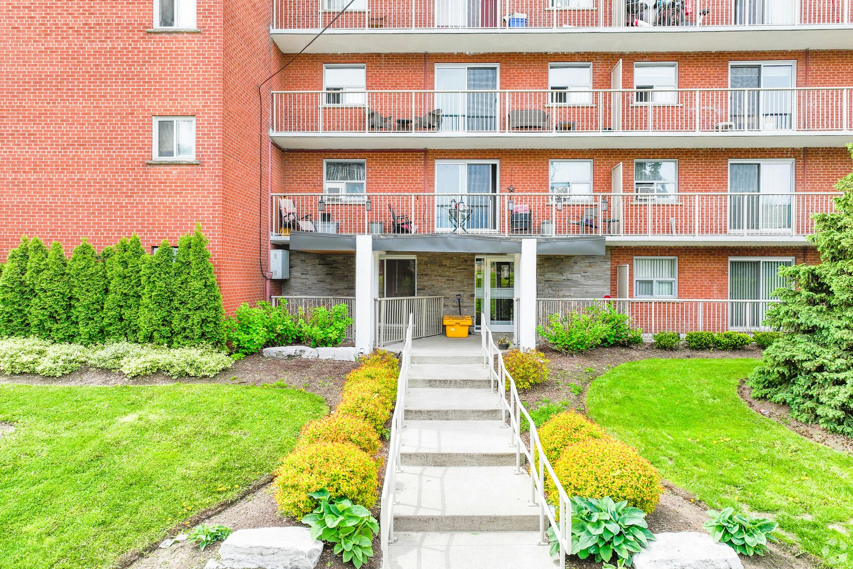102-718 Lawrence Road, Hamilton, ON, L8K 1Z6 - 12