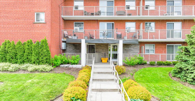 102-718 Lawrence Road, Hamilton, ON, L8K 1Z6 - 12