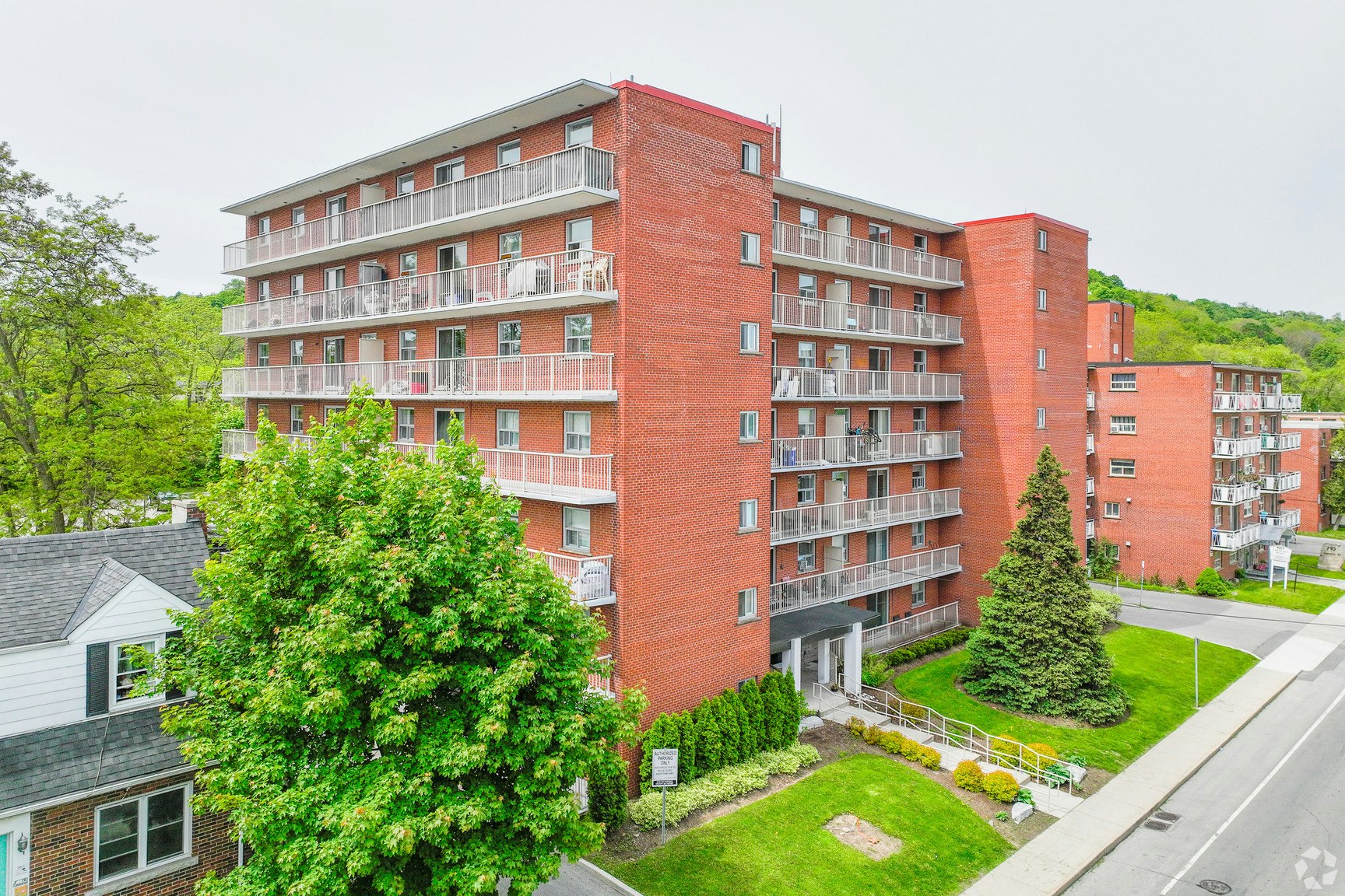 102-718 Lawrence Road, Hamilton, ON, L8K 1Z6 - 13