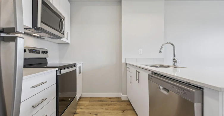 B203-D-239 Eden Oak Trail, Kitchener, ON, N2A 0L5 - 4