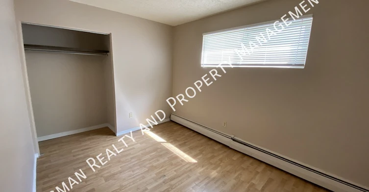 7-828 Empress, Regina, SK, S4T 5E1 - 4