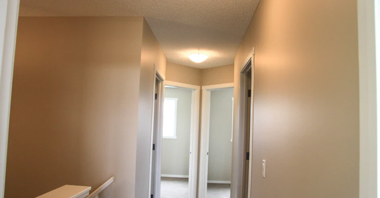 9047 52 Street Northeast, Calgary, AB, T3J 0V5 - 11