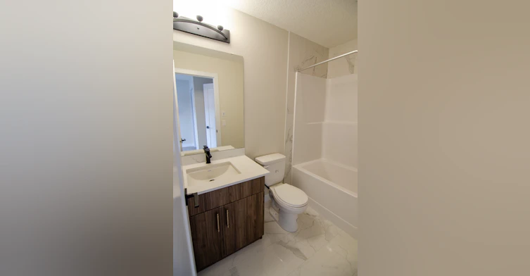 4703 32 Avenue, Beaumont, AB, T4X 3A9 - 9