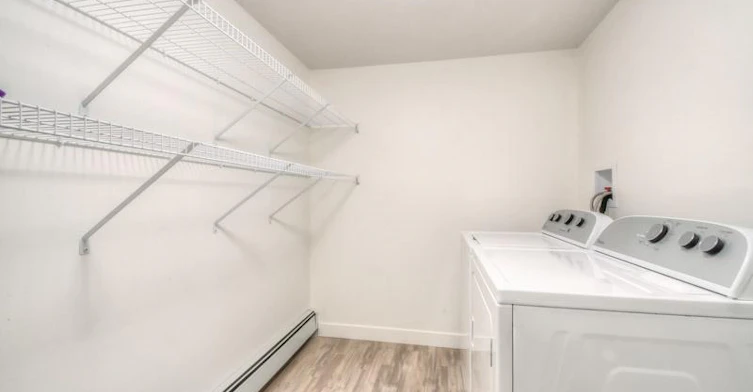 16255 51 Street Northwest, Edmonton, AB, T5Y 0V6 - 9