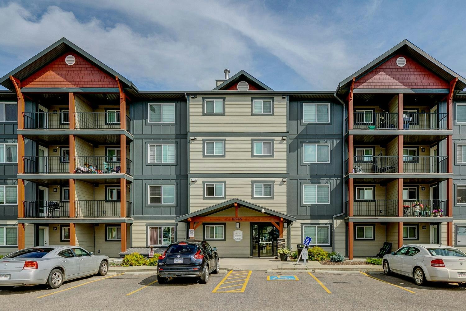 16255 51 Street Northwest, Edmonton, AB, T5Y 0V6 - 18