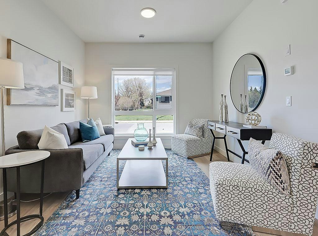 2015 26 Avenue Northwest, Calgary, AB, T2M 2G5 - 2