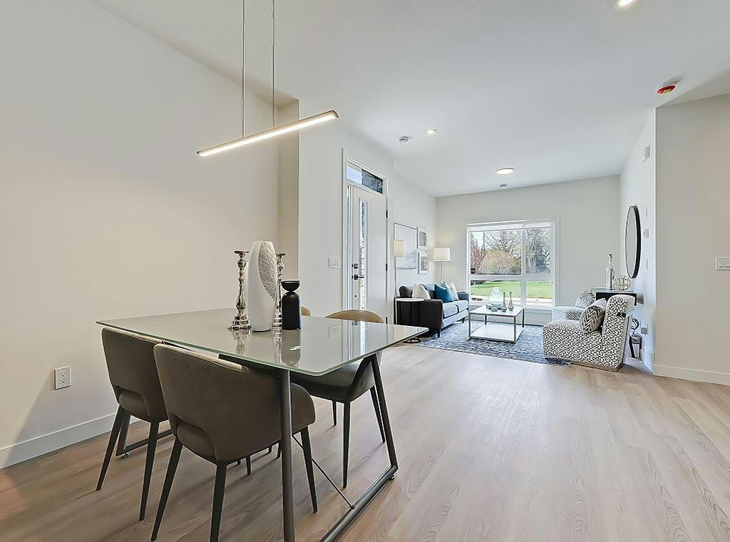 2015 26 Avenue Northwest, Calgary, AB, T2M 2G5 - 3