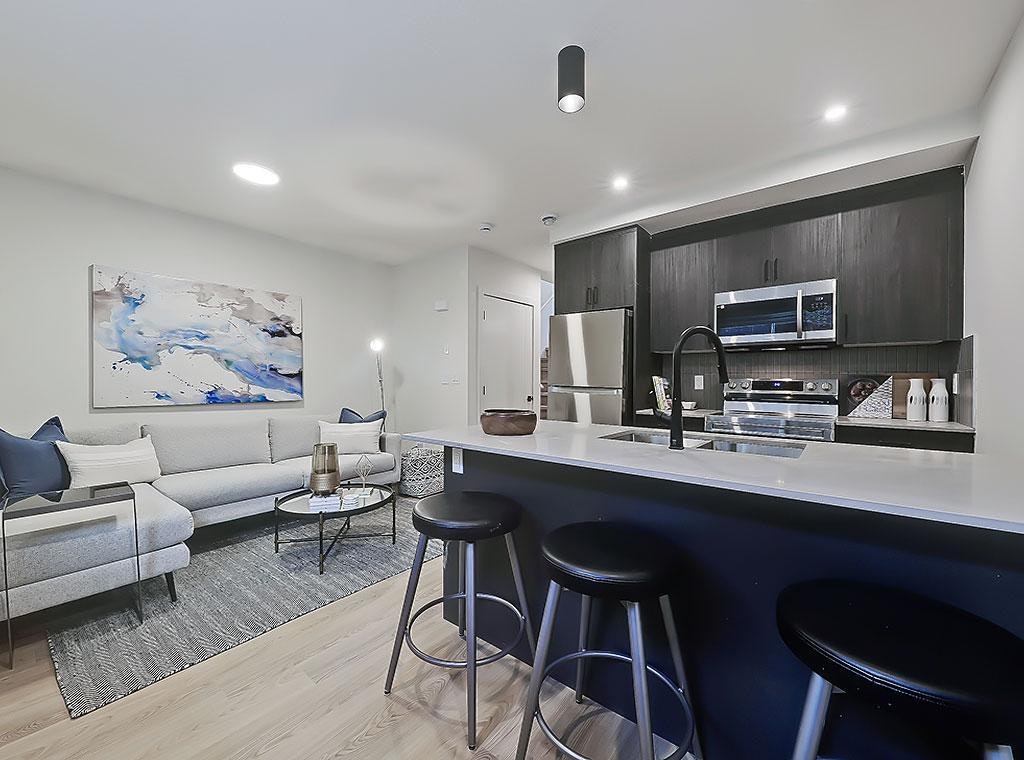 2015 26 Avenue Northwest, Calgary, AB, T2M 2G5 - 6
