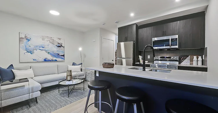 2015 26 Avenue Northwest, Calgary, AB, T2M 2G5 - 6