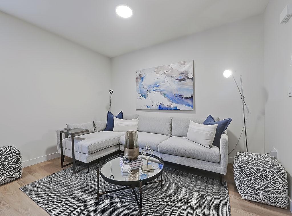 2015 26 Avenue Northwest, Calgary, AB, T2M 2G5 - 8