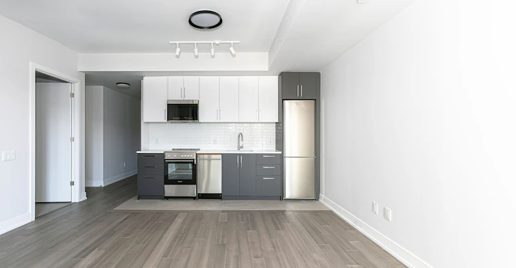 664 Spadina Avenue, Toronto, ON, M5S 2H7 - 3